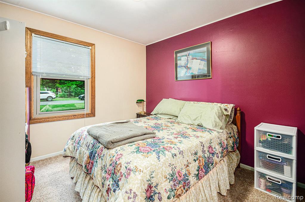 9300 Clippert Street, Taylor, MI 48180 — Photo 18