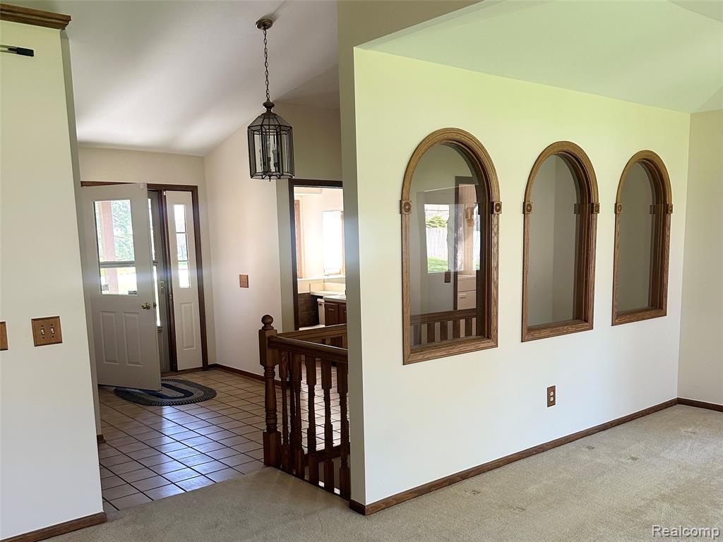 8329 Caribou Trail, Clarkston, MI 48348 — Photo 7
