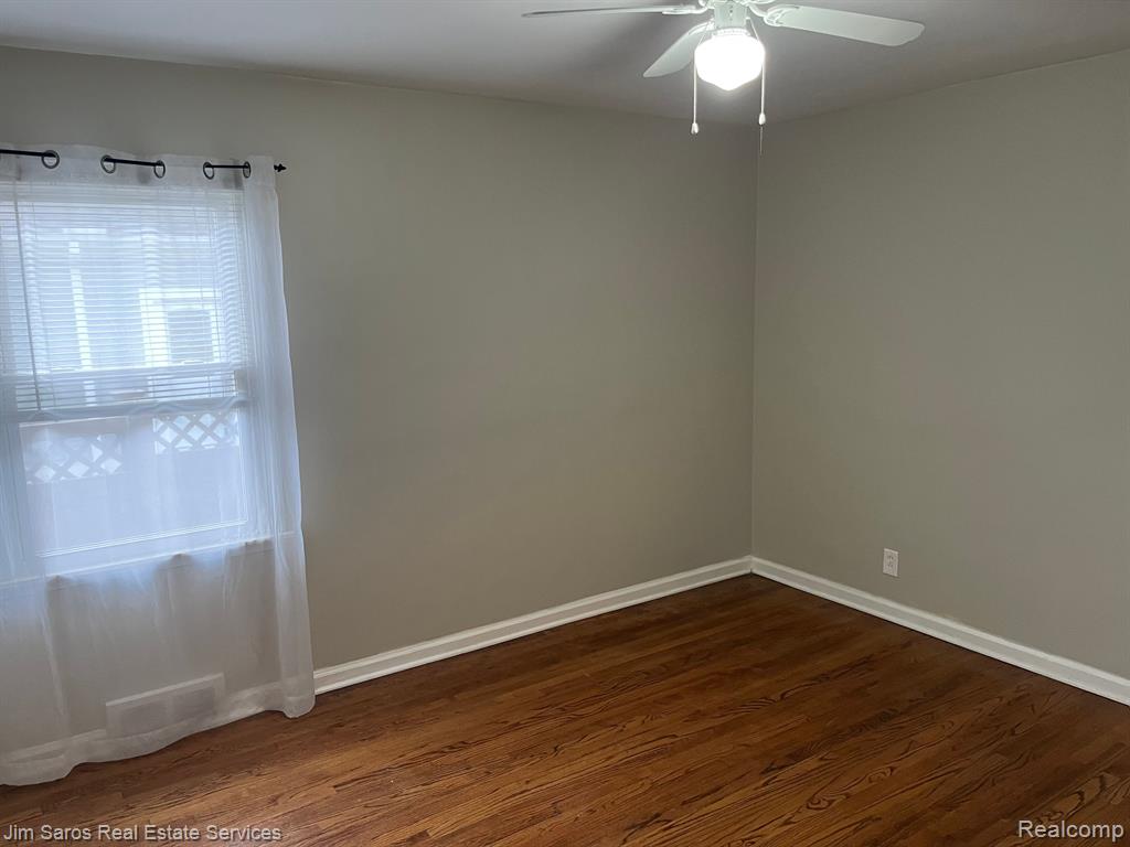 774 NEFF Road, Grosse Pointe, MI 48230 — Photo 11