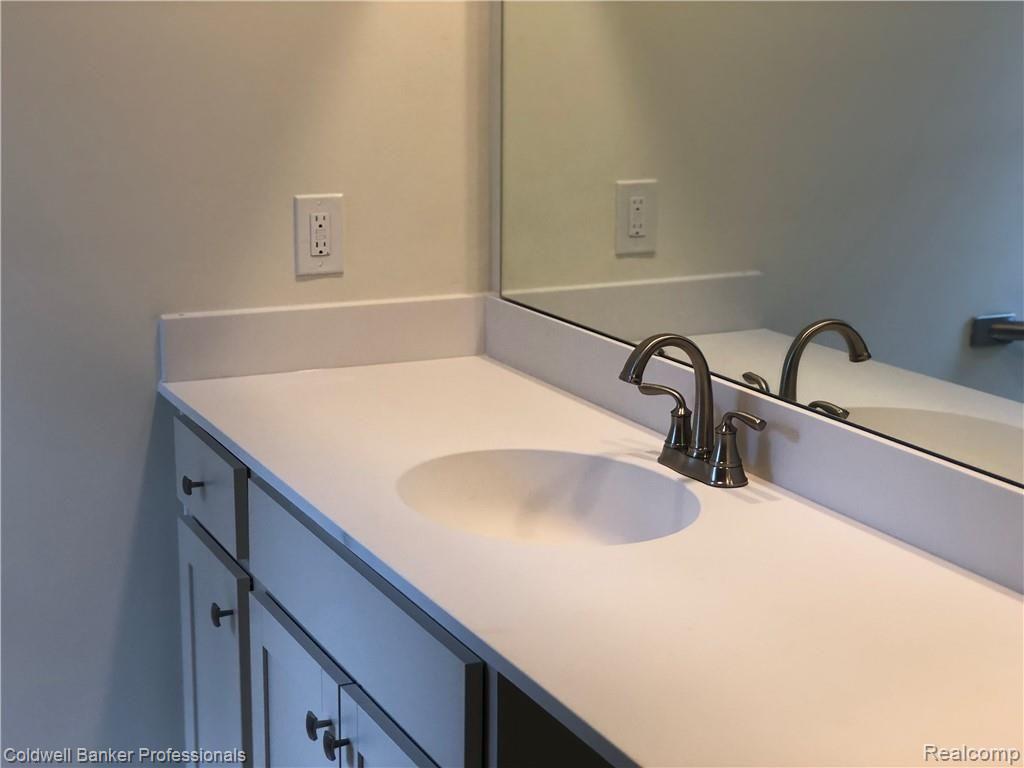 6264 Pepper Hill Street, West Bloomfield, MI — Photo 17