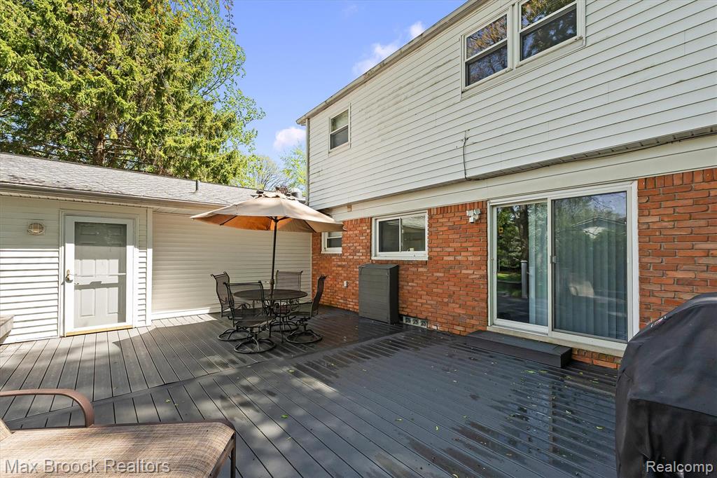 6540 Alderley Way, West Bloomfield, MI — Photo 47