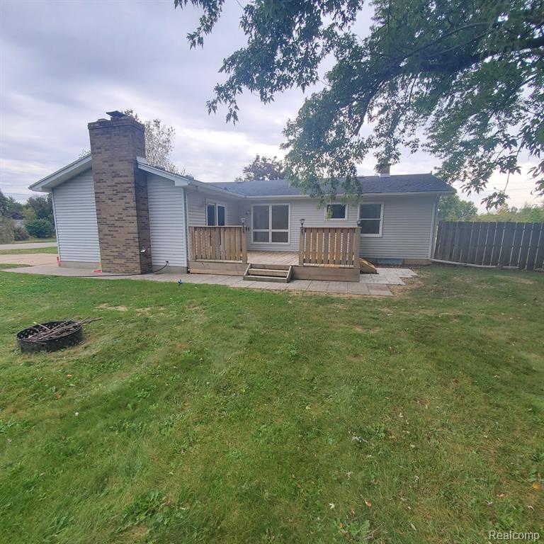 4359 E HILL Road, Grand Blanc, MI 48439 — Photo 5