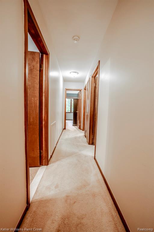 939 Biggers Court, Rochester Hills, MI 48309 — Photo 13
