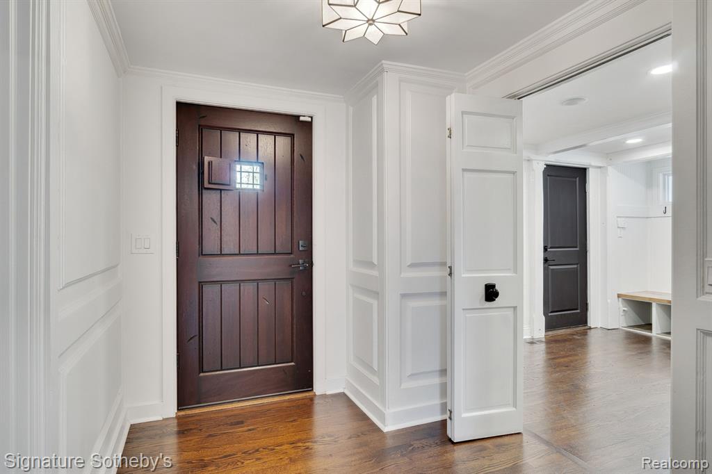 824 Wimbleton Drive, Birmingham, MI 48009 — Photo 17