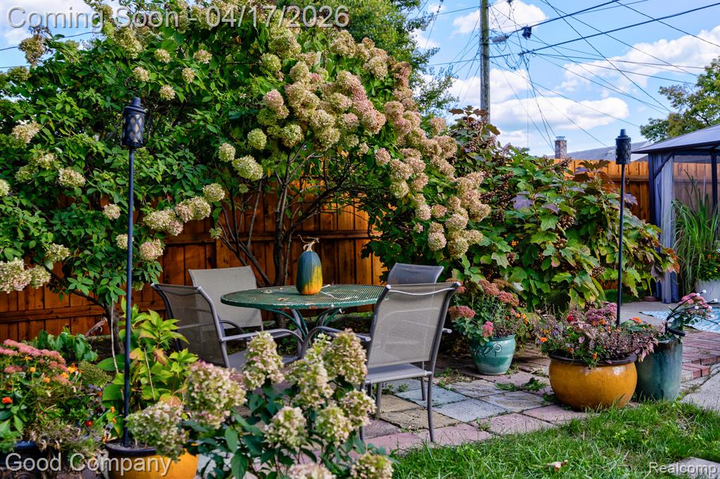 812 E George Avenue, Hazel Park, MI 48030 — Photo 53