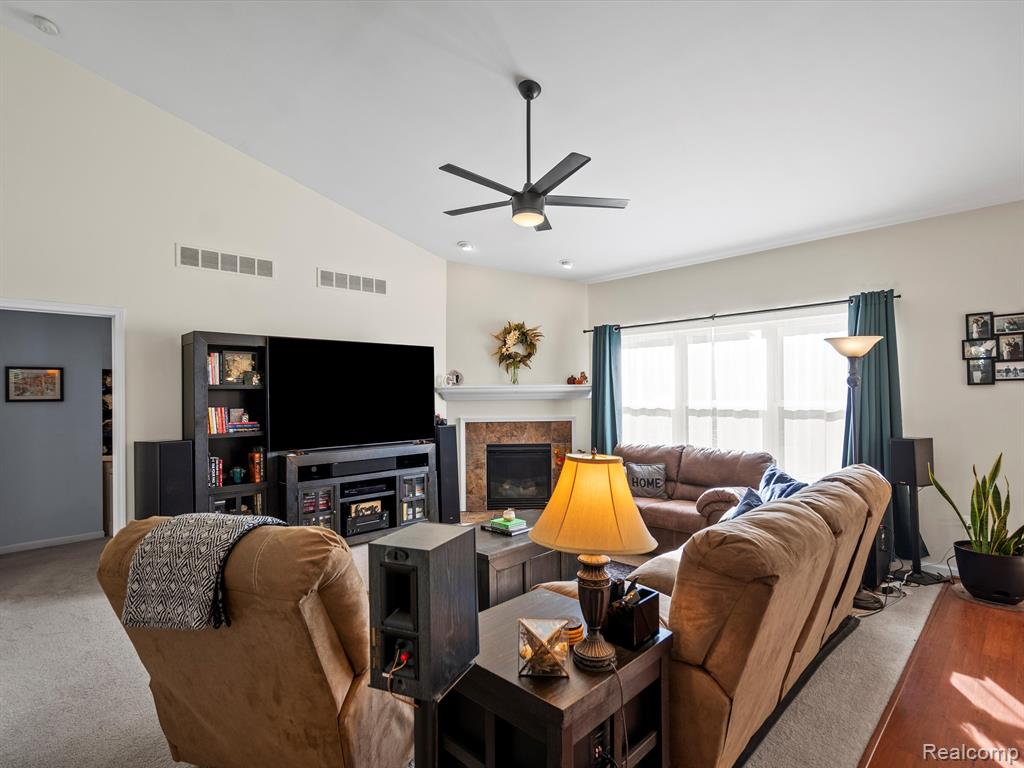 58787 VIRGINIA Circle, New Haven, MI 48048 — Photo 9