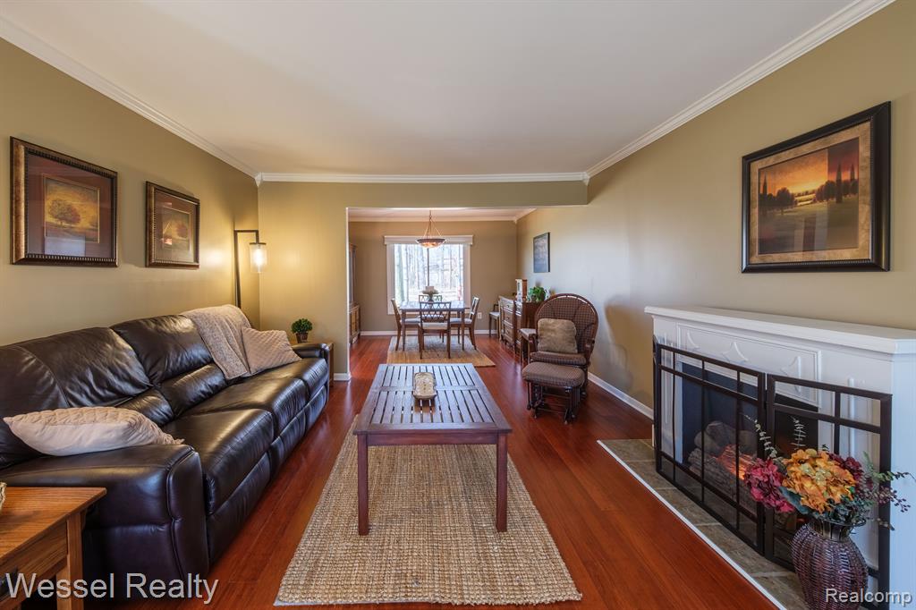 47829 BEN FRANKLIN Drive, Shelby Twp, MI 48315 — Photo 19