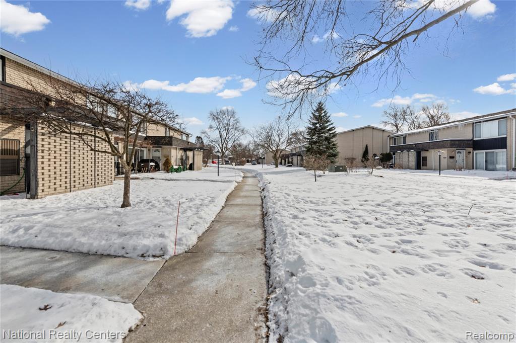 8232 Karam Boulevard, 1, Warren, MI 48093 — Photo 17