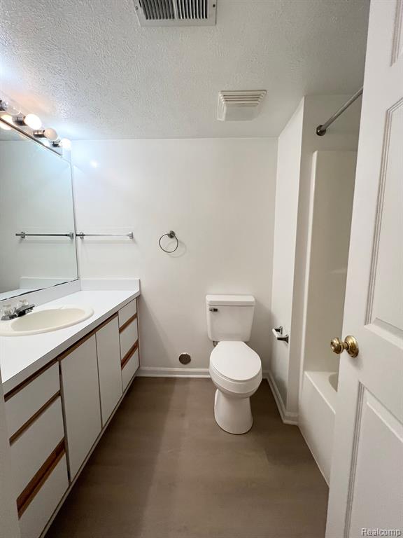 1336 HEATHERWOOD Lane, Ann Arbor, MI 48108 — Photo 10