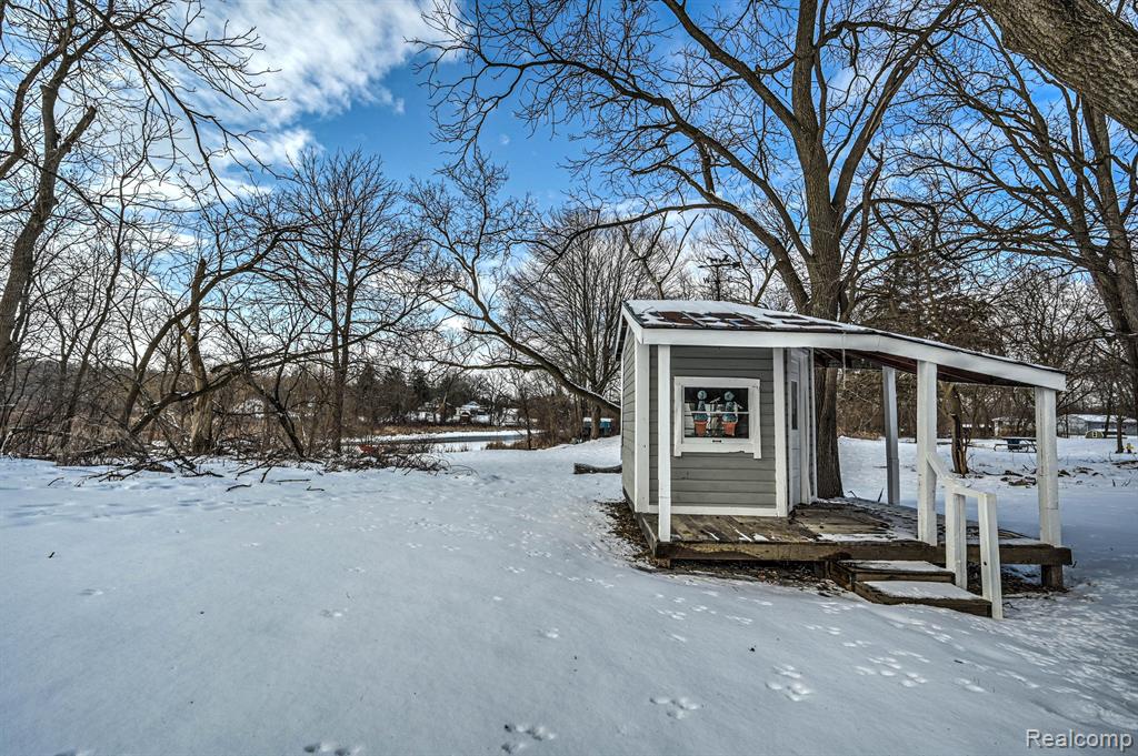 602 S BROAD Street, Holly, MI 48442 — Photo 55