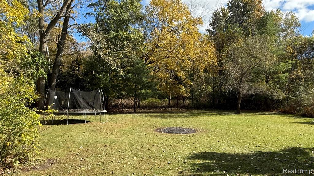 3570 Strawberry Lane, Port Huron, MI 48060 — Photo 8