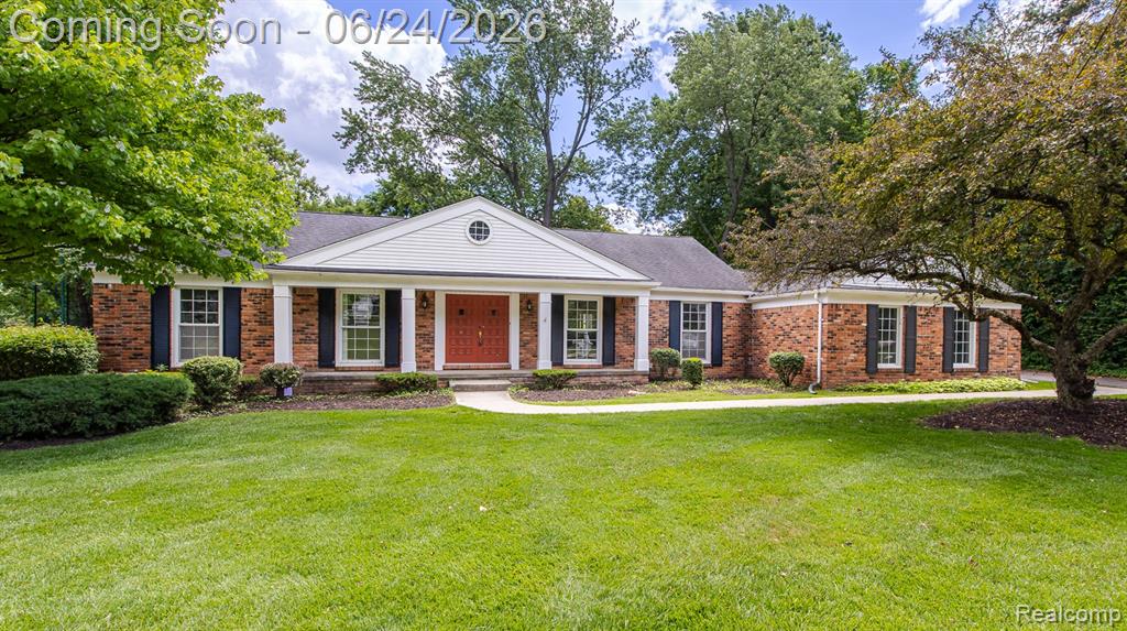 710 Basswood Drive, Rochester Hills, MI 48309 — front exterior