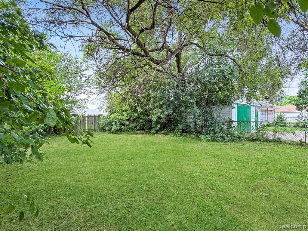 7576 Continental Avenue, Warren, MI 48091 — Photo 28