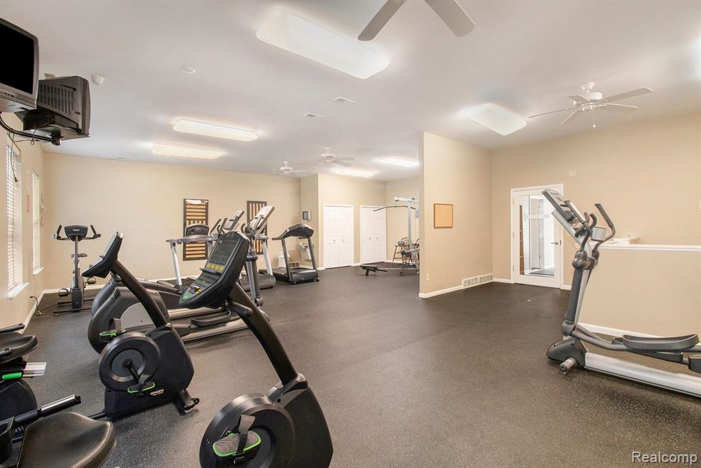 2016 CEDAR VALLEY Drive, Canton, MI 48188 — Photo 35