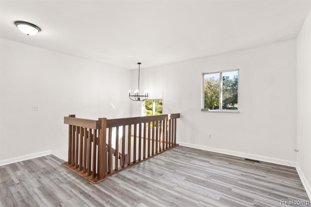 745 N MAIN Street, Milford, MI 48381 — Photo 16