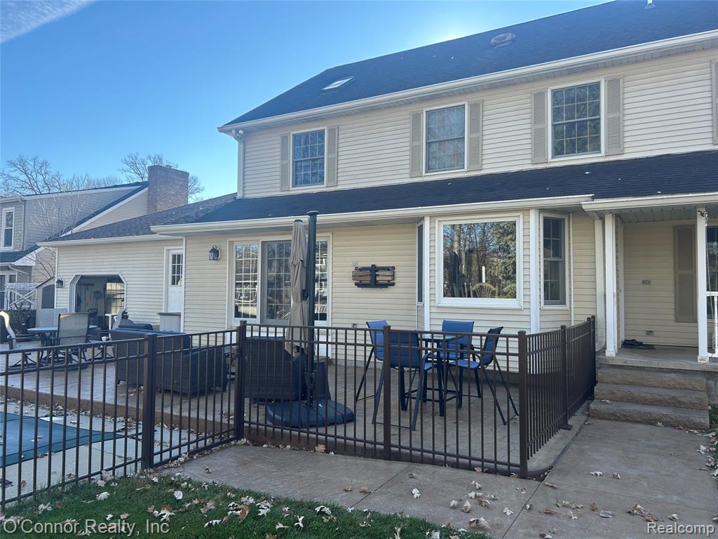 720 Arlington Circle, Marysville, MI 48040 — Photo 4