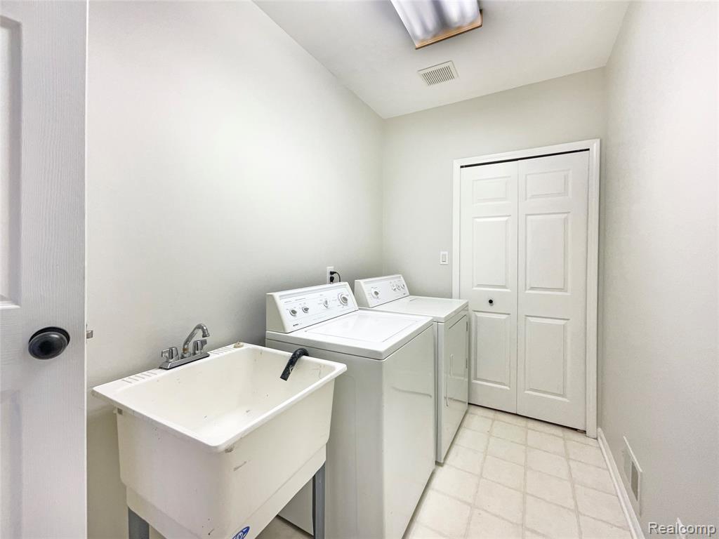 4049 Kimberly Drive, Canton, MI 48188 — Photo 17