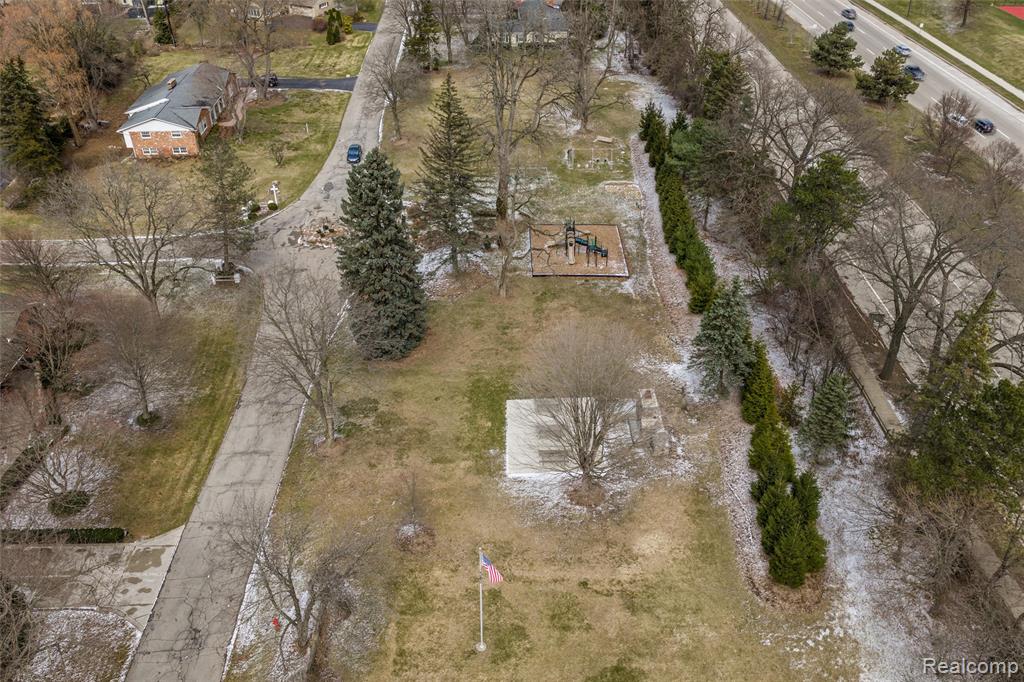 6183 Lantern Lane, Bloomfield Hills, MI 48301 — Photo 38