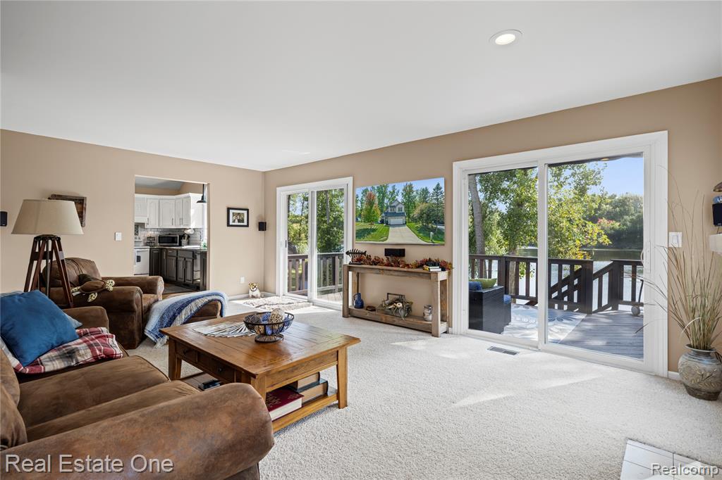 4047 Sunfish Drive, Lapeer, MI 48446 — Photo 27