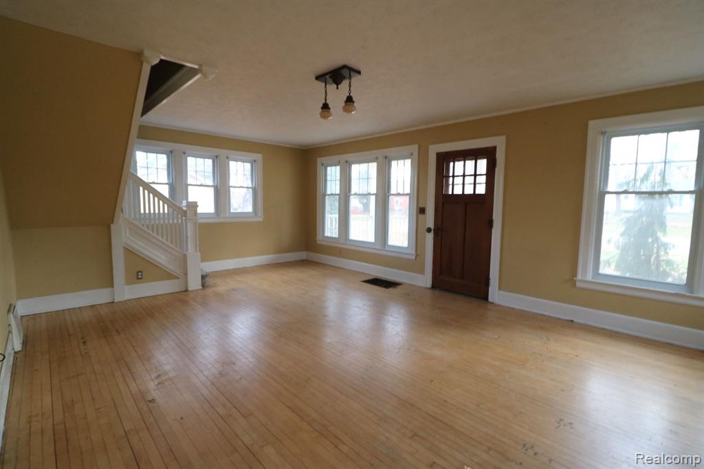 6823 JEFFERSON Road, North Branch, MI 48461 — Photo 7