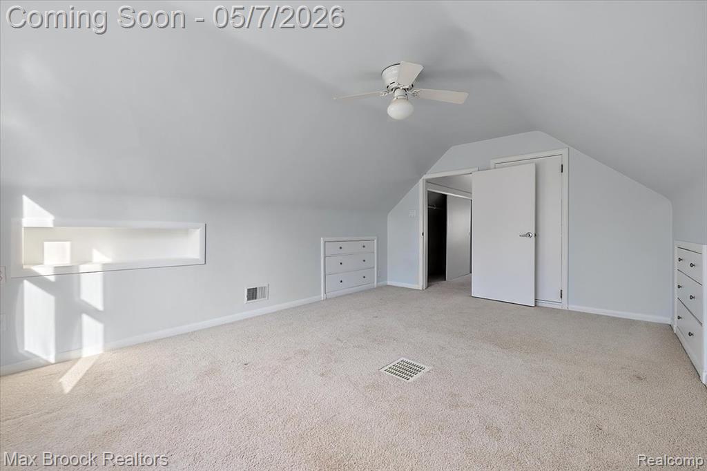 912 Woodsboro Drive, Royal Oak, MI 48067 — Photo 11