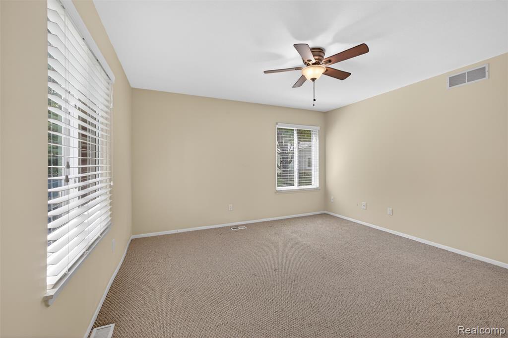 1484 Leisure Drive, Flint, MI 48507 — Photo 26