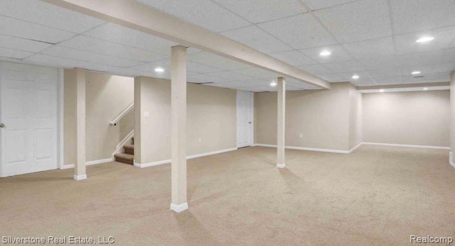 8085 DEERWOOD Road, Clarkston, MI 48348 — Photo 33