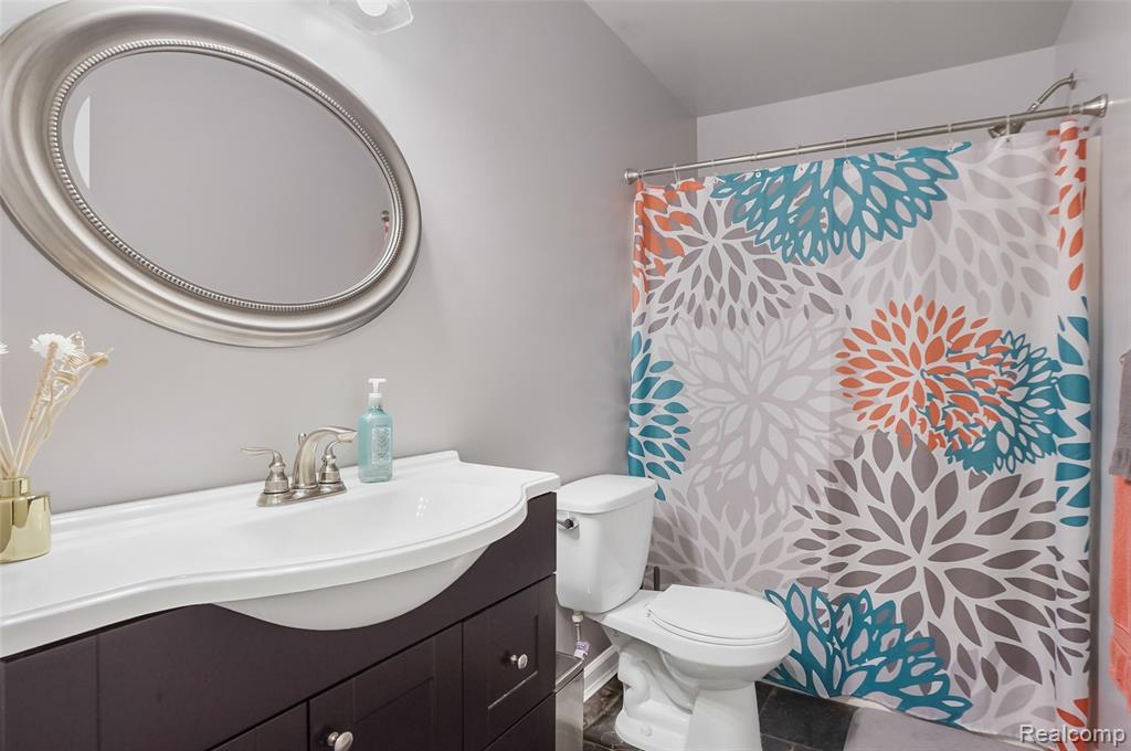 939 Eagle Drive, Fenton, MI 48430 — Photo 19