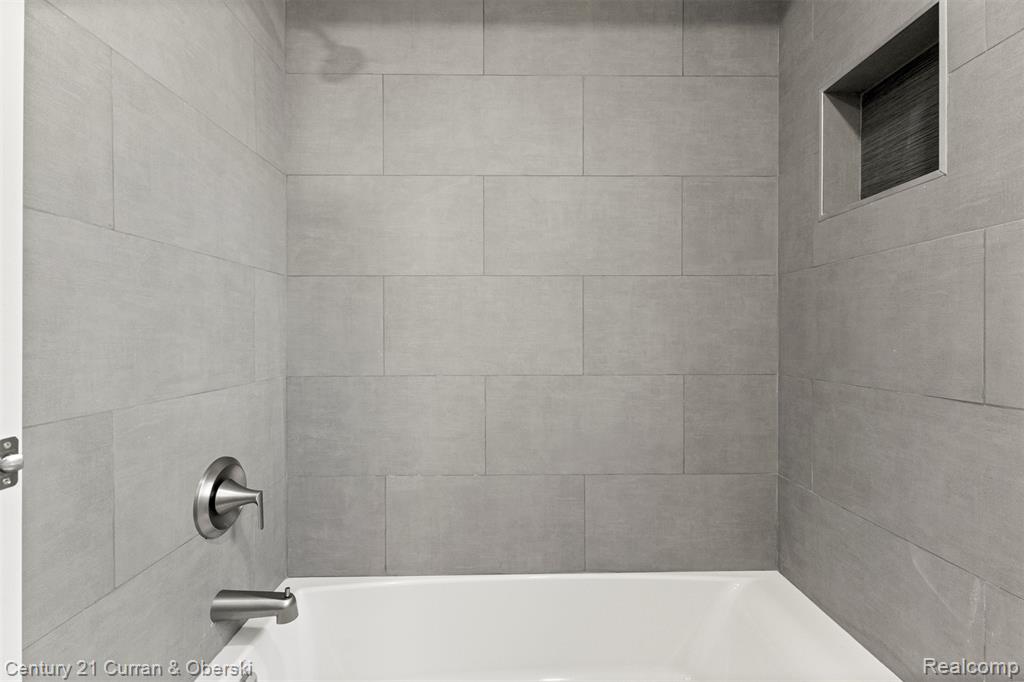 9064 Robindale, Redford, MI 48239 — Photo 16