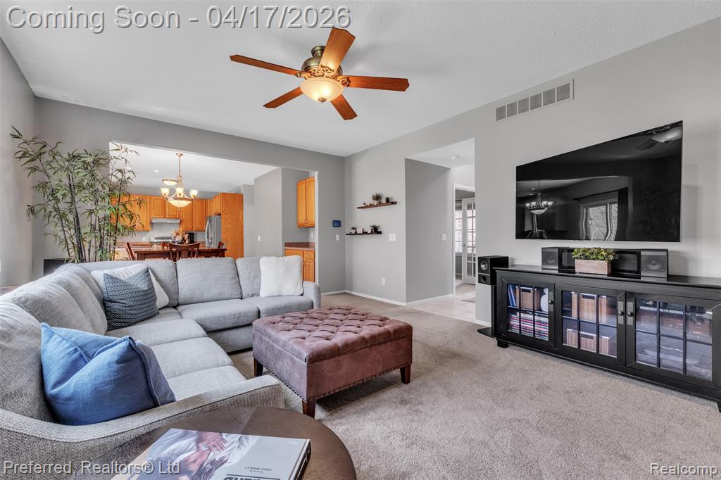 8560 Vista Court, Westland, MI — Photo 15