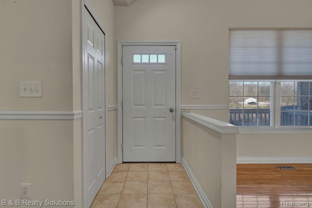 5493 King Road, China, MI — Photo 9