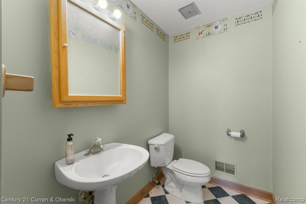 11843 LAWRENCE Road, Brooklyn, MI 49230 — Photo 34
