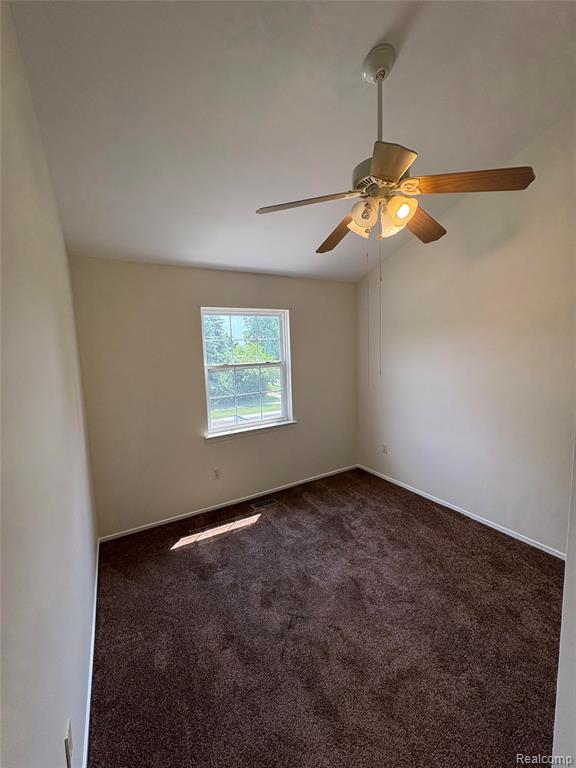 723 Huntclub Boulevard, Auburn Hills, MI 48326 — Photo 11