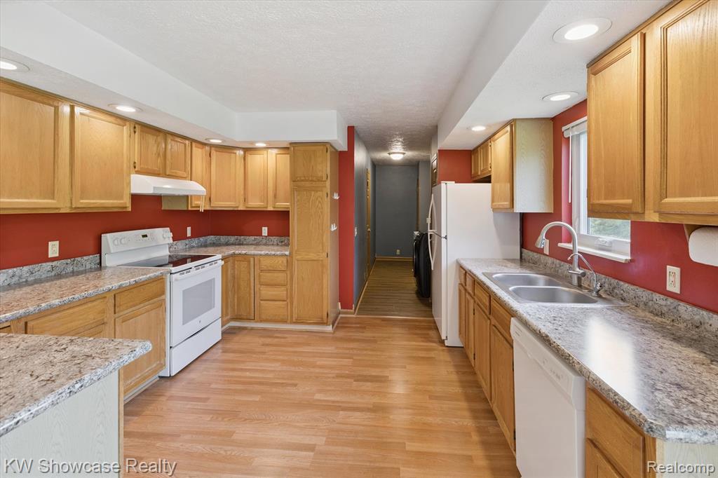 1105 Hanna Drive, Mundy, MI 48439 — Photo 14