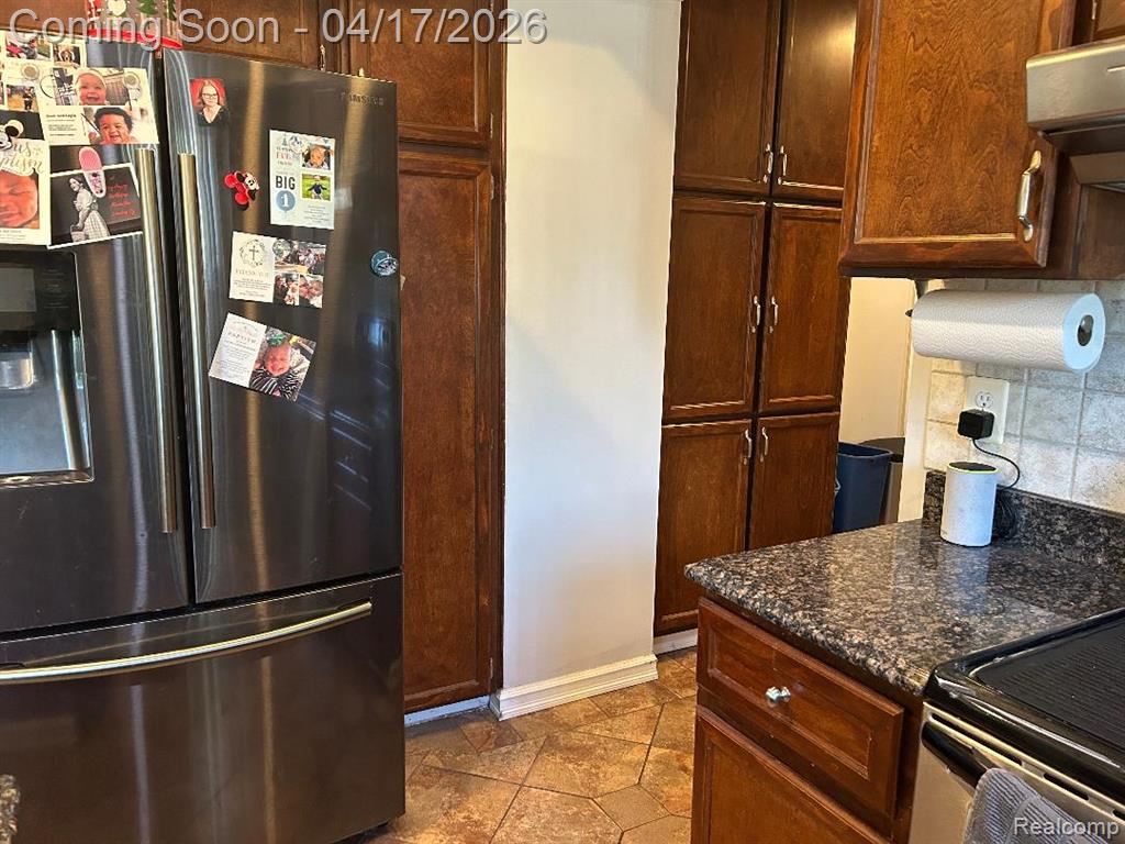 5134 Saint Richard Drive, Utica, MI 48316 — Photo 23