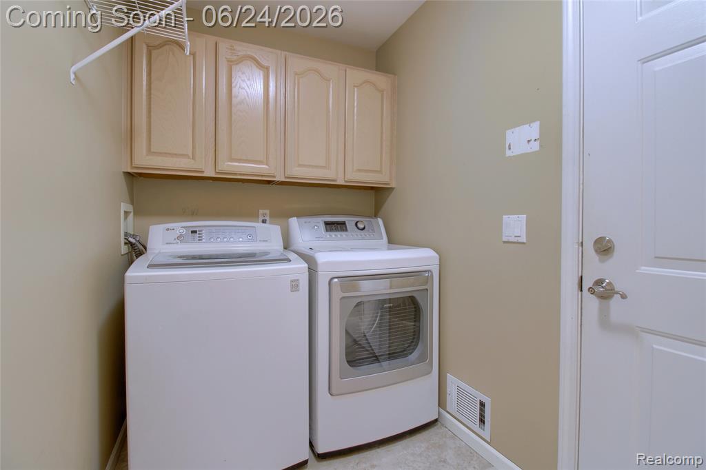 24487 Dugan Drive, New Boston, MI 48164 — Photo 15