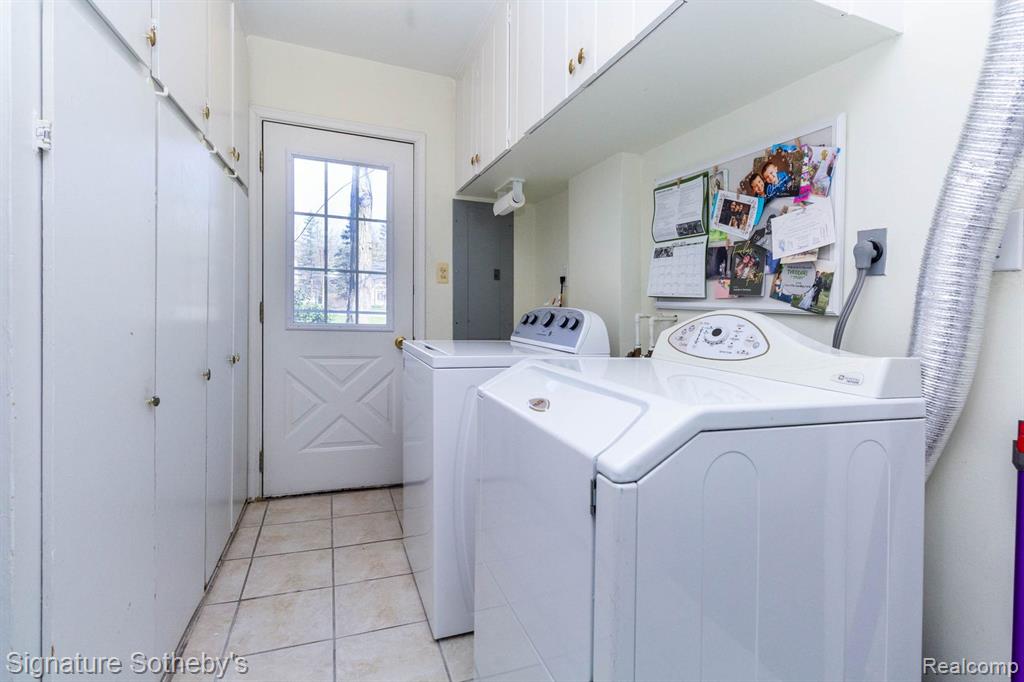 21890 Hampton Street, Beverly Hills, MI 48025 — Photo 28