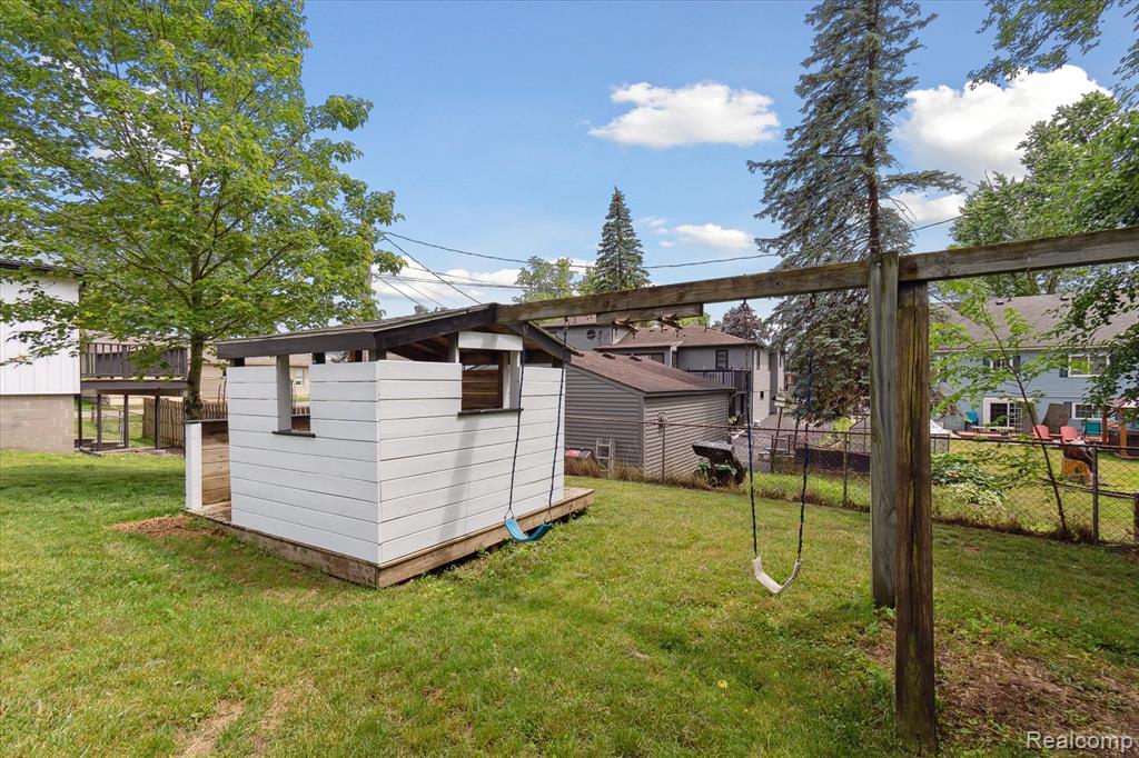 2145 Terrapin Street, Wolverine Lake, MI 48390 — Photo 47