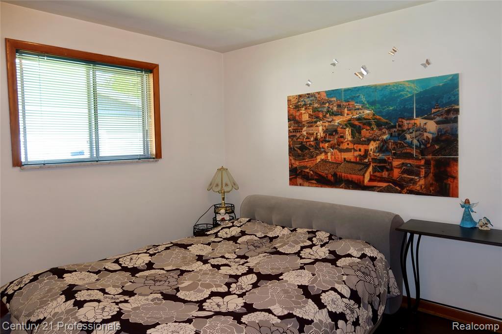 4365 Jo Drive, Saginaw, MI 48601 — Photo 21