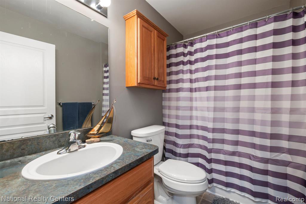 8019 Springdale Drive, White Lake, MI — Photo 15