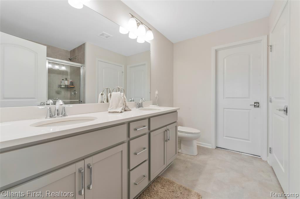 8689 Grove Street, Washington, MI — Photo 30