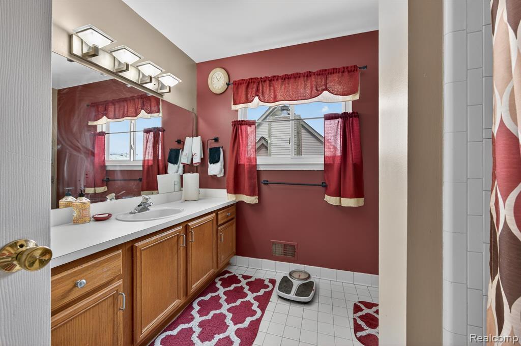 964 Henry Ruff Rd. Road, Garden City, MI — Photo 16