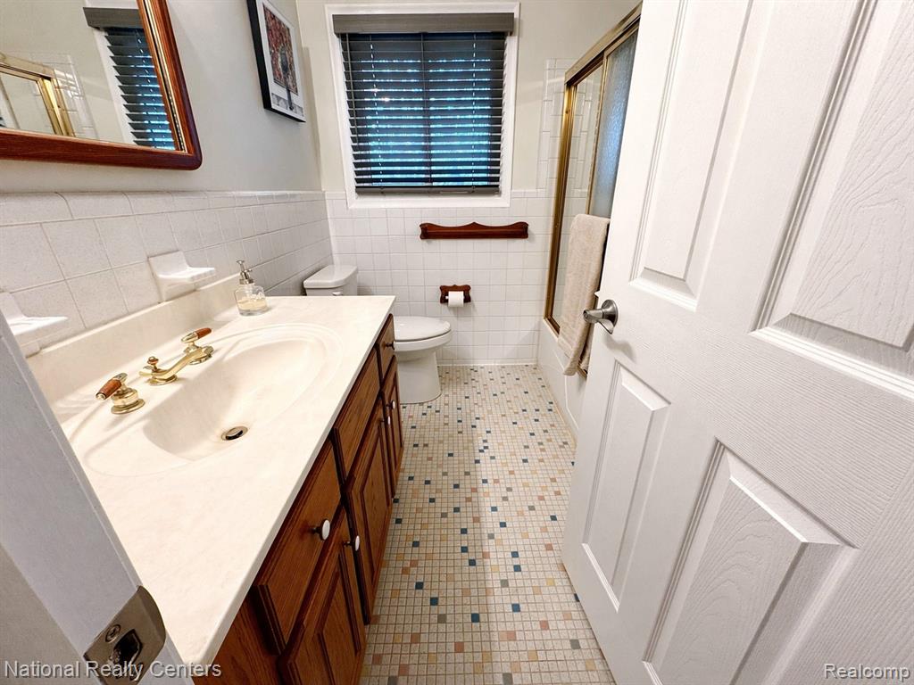 856 Coolidge Street, Plymouth, MI 48170 — Photo 16
