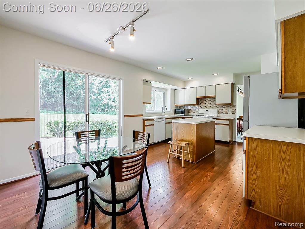 29523 Shenandoah Drive, Farmington, MI 48331 — Photo 7