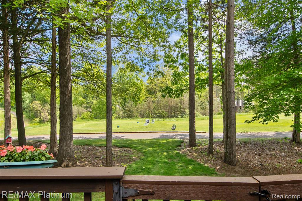 8257 Abalone Way, Pinckney, MI 48169 — Photo 27
