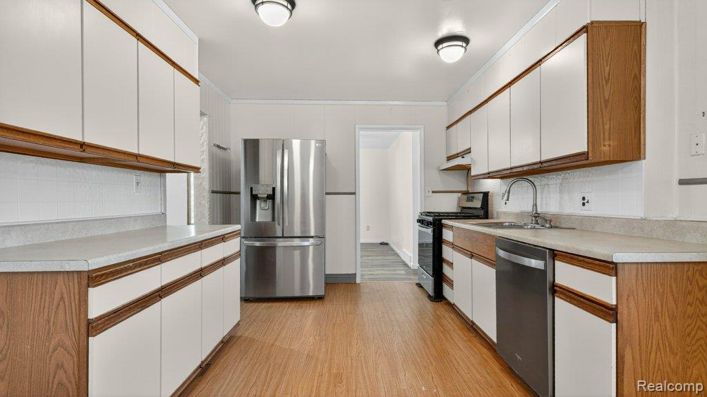 9405 Chamberlain Street, Romulus, MI 48174 — Photo 15