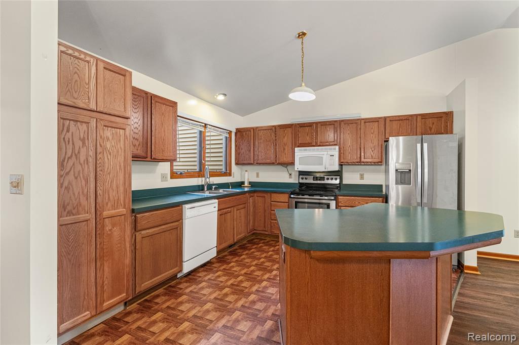 9280 Monica Drive, 53, Davison, MI 48423 — Photo 7
