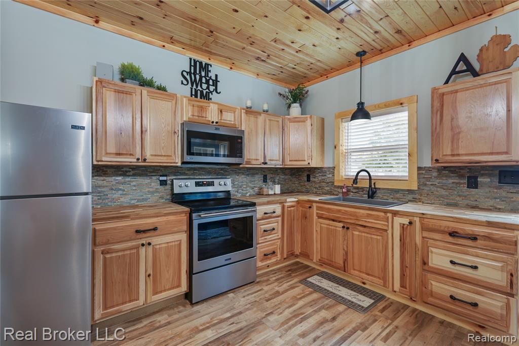 791 Lancewood Street, Gaylord, MI 49735 — Photo 9