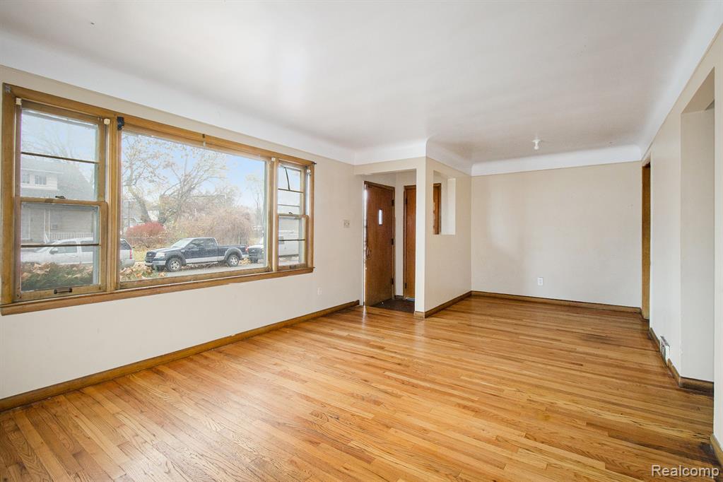 7483 Mettetal Street, Detroit, MI 48228 — Photo 6