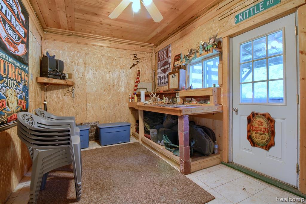 10784 Exeter Road, Carleton, MI 48117 — Photo 36